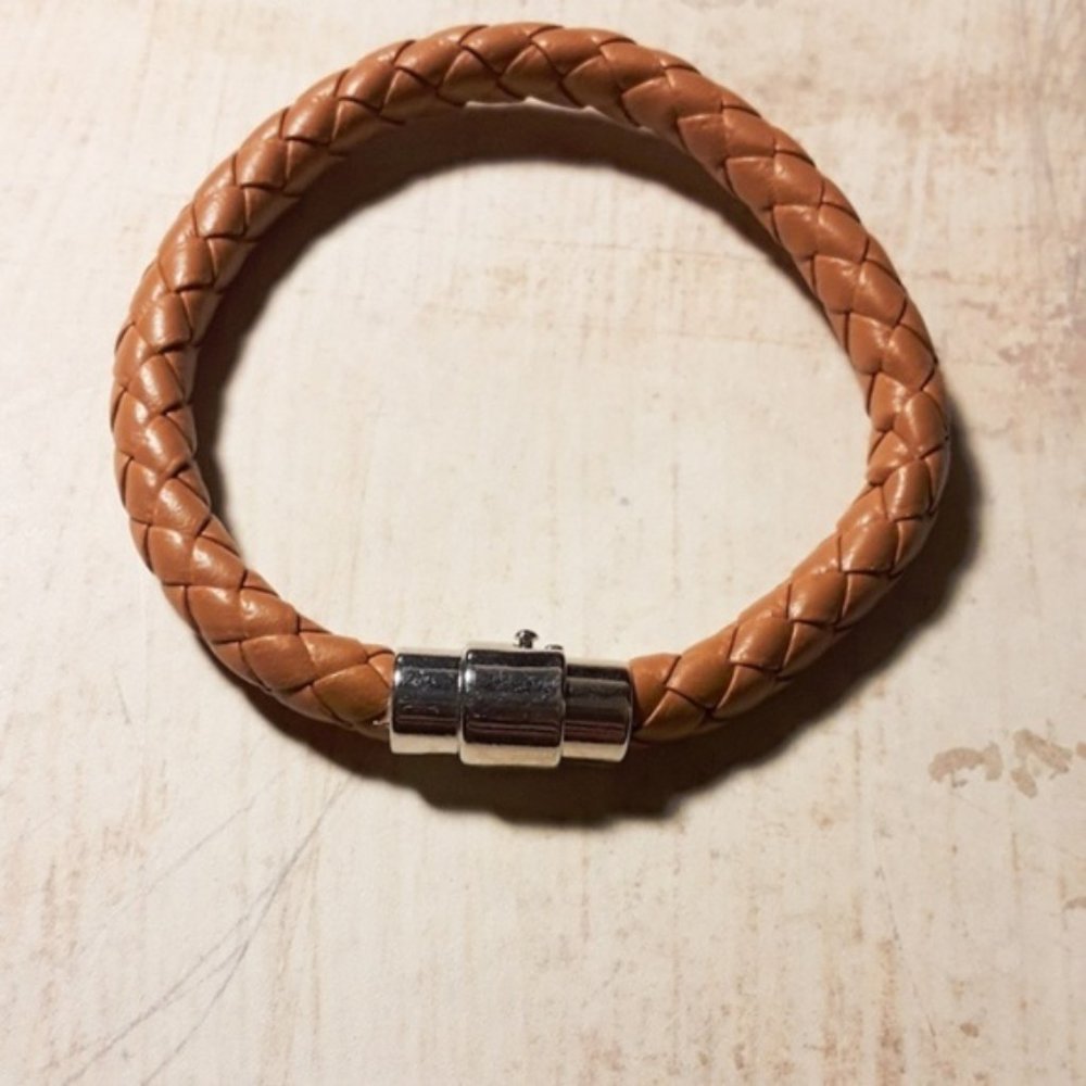 Men Brown Braided Leather Stainless Steel Bracelet - Picture 2 of 5